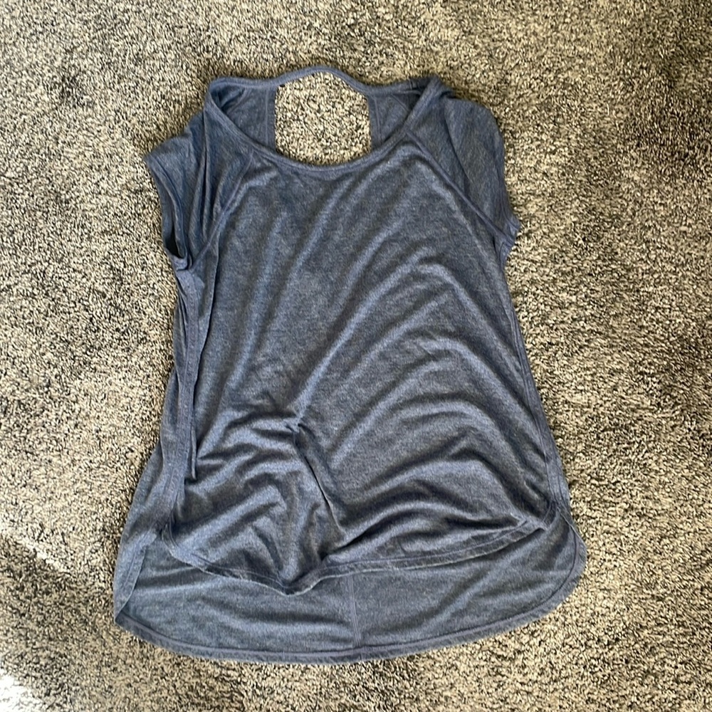 Calvin Klein Performance top - size small